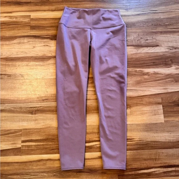 ALO Yoga Dusty Pink High-Waisted Leggings NWOT Size Medium - Picture 3 of 7